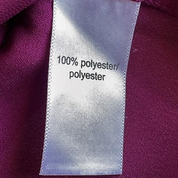 MAURICES BURGUNDY TOP NEW - Picture 8 of 9